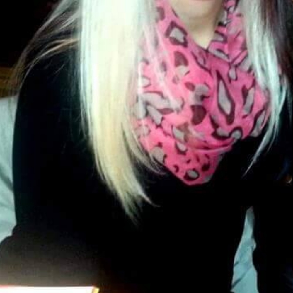 Scarf - Picture 2 of 2